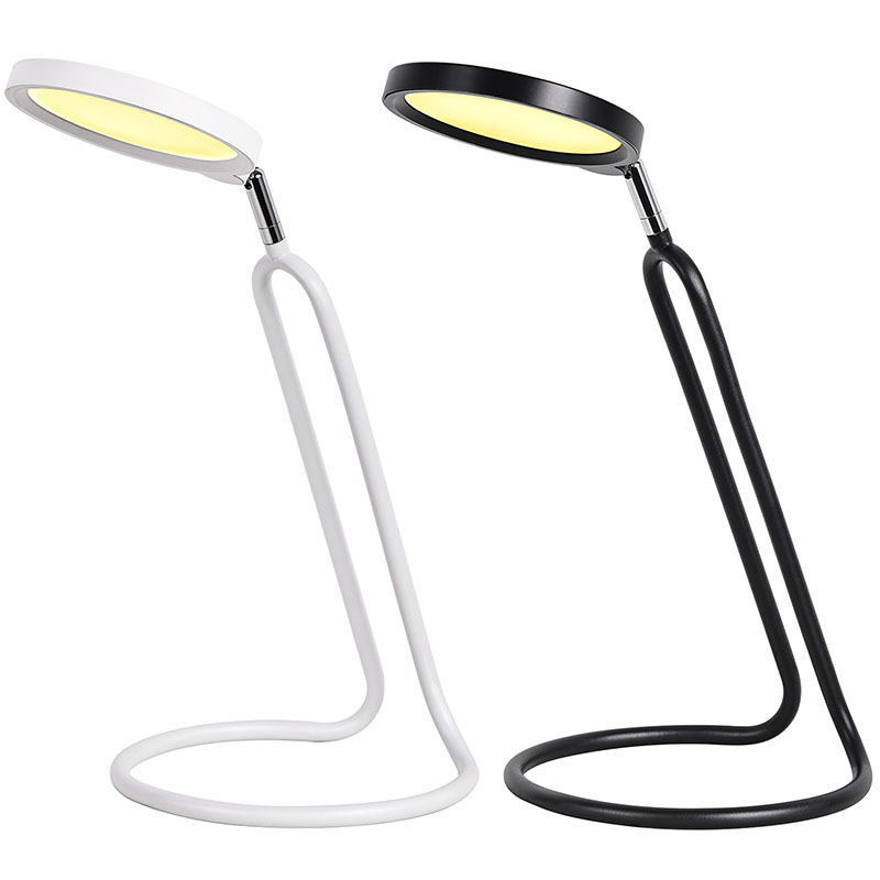 Simplicitas Desk Lamp